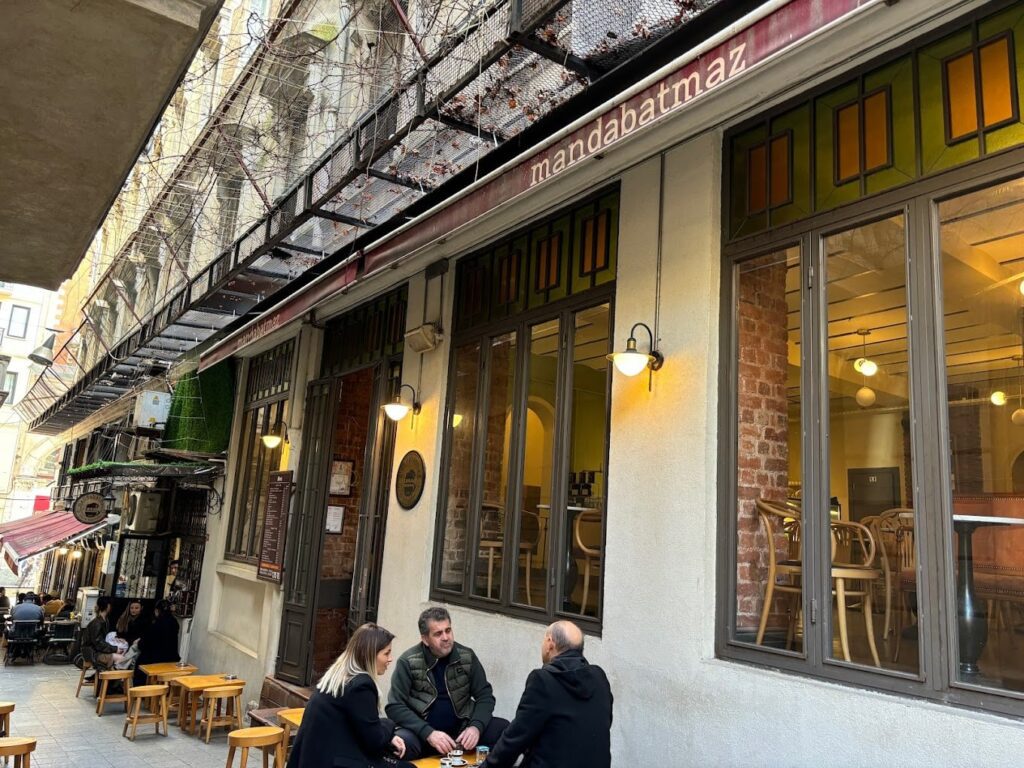 Mandabatmaz Coffee house Mandabatmaz Coffee house in Beyoglu