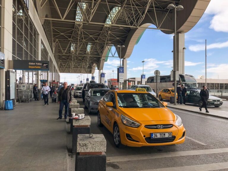 Your Ultimate Guide to Istanbul Airport Taxi: How to Get Around and Save Money