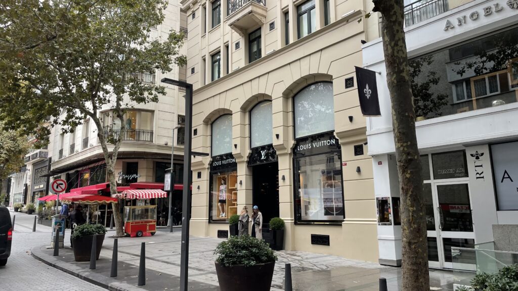 Louis Vuitton Istanbul Nisantasi via Louis Vuitton
