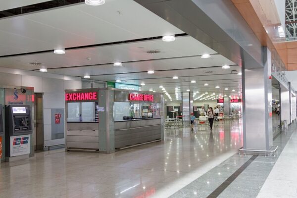 currency exchange office in the airport