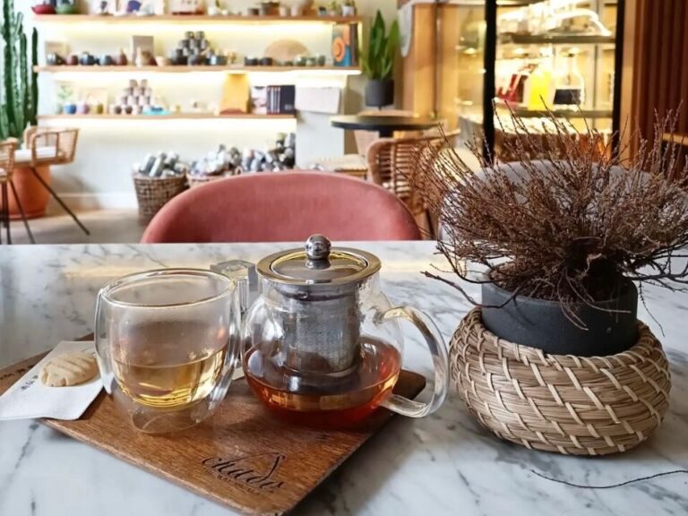 Where To Buy Turkish Tea: Best Shops, Cafes, And Brands In Istanbul (2025)
