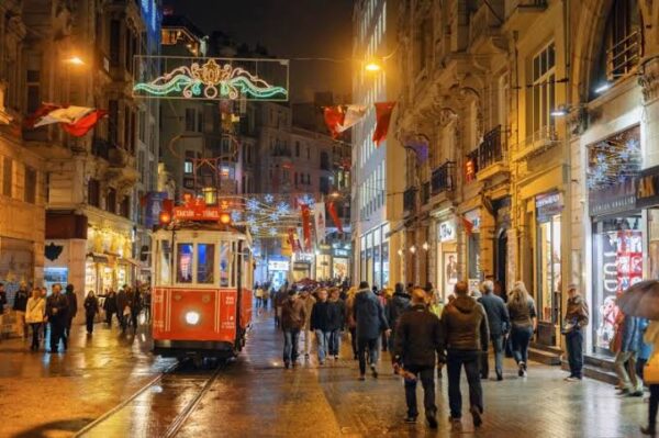 Guide To Istiklal Street Shopping In Istanbul: Things To Do & Buy, Best ...