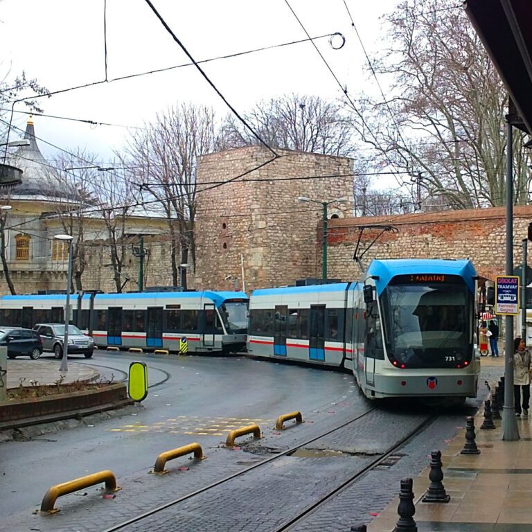 From Sabiha Gokcen Istanbul Airport (SAW) to Old City (Sultanahmet) and Back: How to get by Metro, Havabus, Taxi, Shuttle, and Transfer (2024)