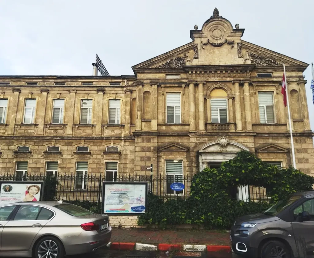 The facade of Balat Or-Ahayim Hastanesi in Istanbul, a historic Jewish hospital.