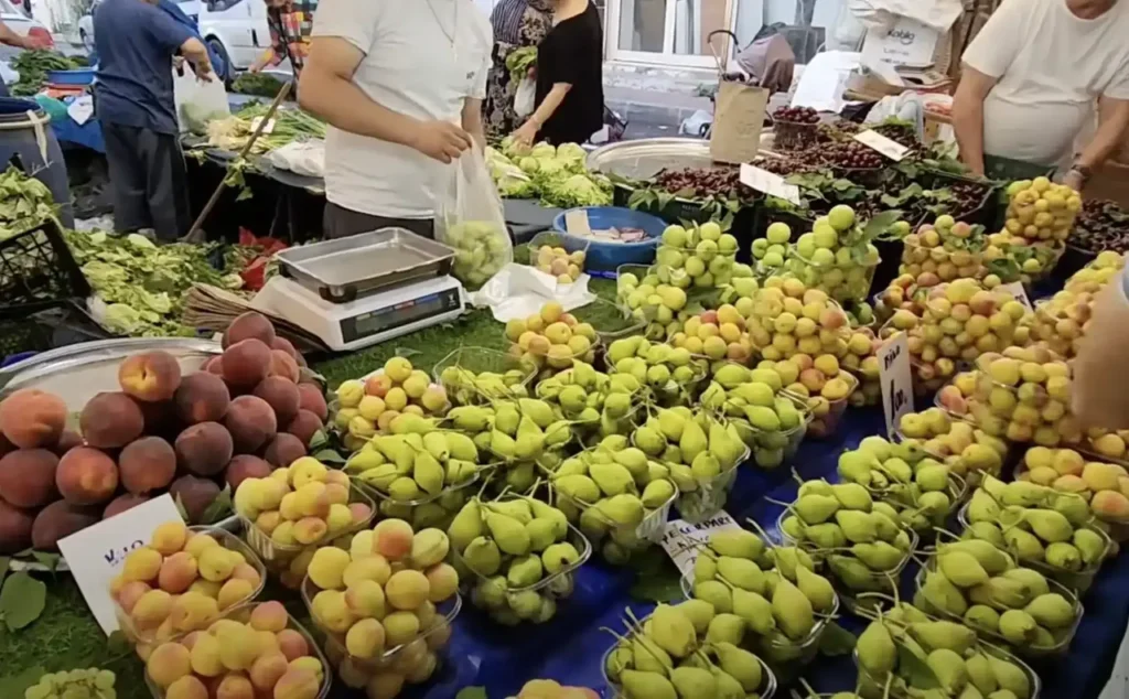 Fresh fruits on display at Avcılar Market, offering a variety of seasonal produce.