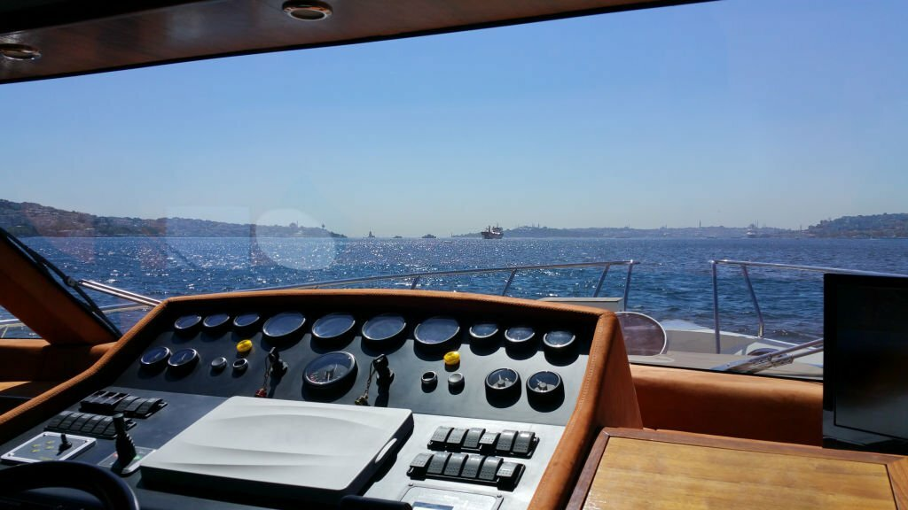 yacht rental in istanbul