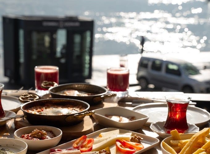 Best Turkish Breakfast With Bosphorus View In Istanbul: 2024