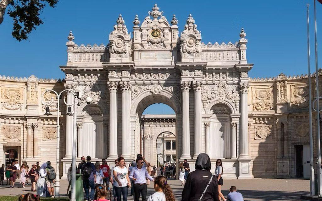 Dolmabahce Palace Tours Tickets