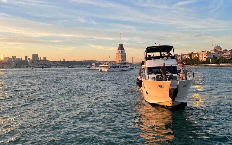 Luxury Dinner Bosphorus Cruises  Istanbul